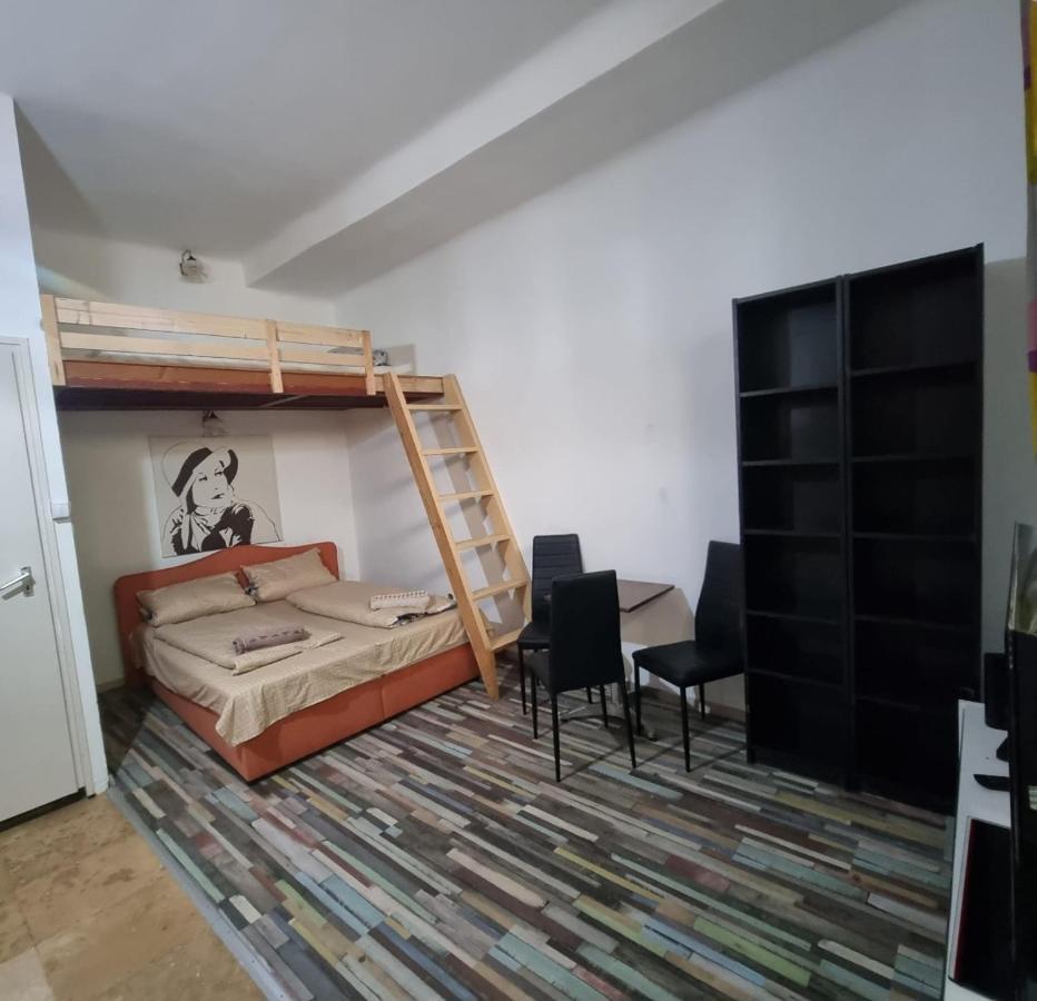 7Dab Apartment Bezeredj Contactless Self -Check-In 布达佩斯 外观 照片