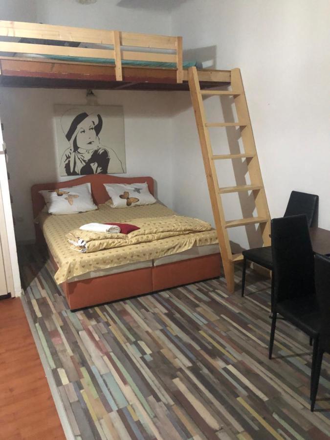 7Dab Apartment Bezeredj Contactless Self -Check-In 布达佩斯 外观 照片